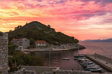 Otok Mljet, kuća prvi red do mora