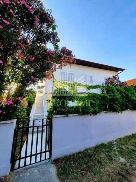 House Sabunike, Privlaka, 319m2