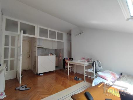 Stan NOVI SAD, GRBAVICA, kv: 37, € 77000, ID: 1061516