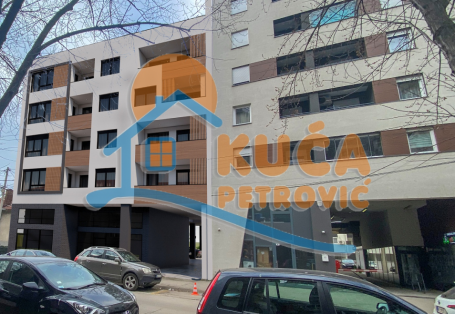 Top ponuda,  prvoklasna novogradnja, trosoban stan , 77. 20m2,  četvrti sprat, Dom zdravlja