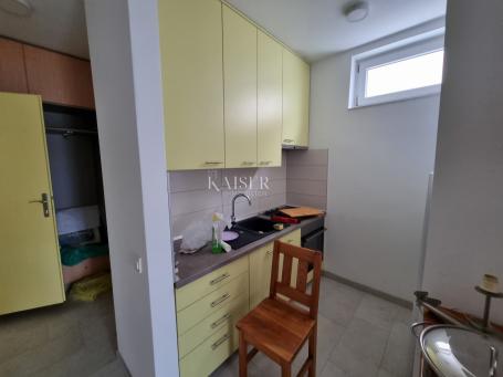 Flat Novi Vinodolski, 35,46m2