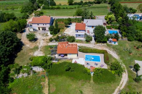 Istria, Žminj - family estate, 2 houses with swimming pools and 1 office space