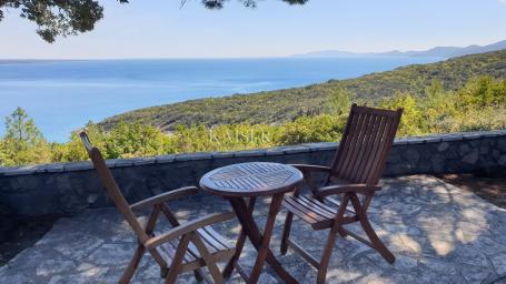 Lošinj – ein wunderschönes Haus mit einzigartigem Blick auf das Meer