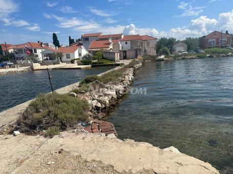 1. Red do mora kuća Sutomišćica-otok Ugljan