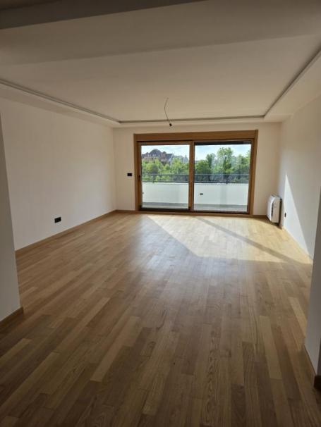 Novi Sad - retko u ponudi - nov, neuseljavan penthouse - 196m2 - cena na upit