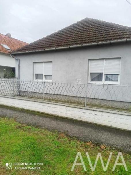 Gakovo. Uknjižena, legalizovana, 145m2, plac 8ar