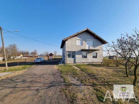 Noviji salaš 154m2, plac 1. 1ha, 