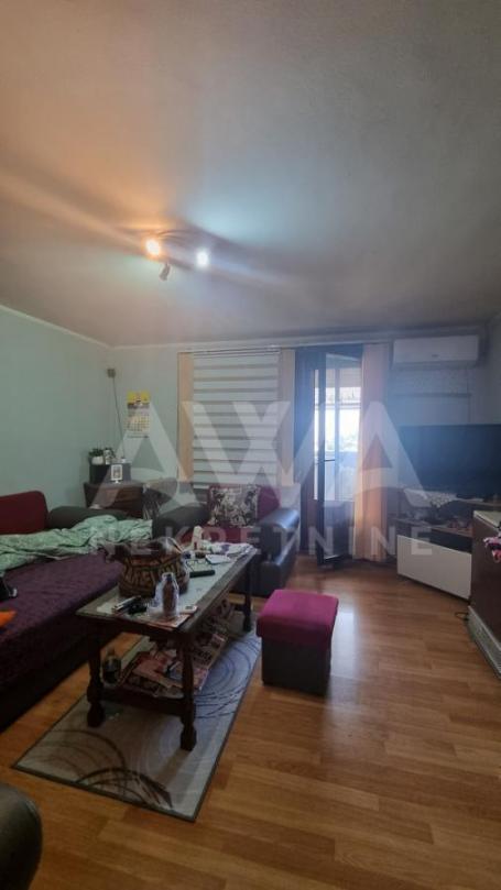 Apatin. Dvoiposoban 64m2, peti sprat