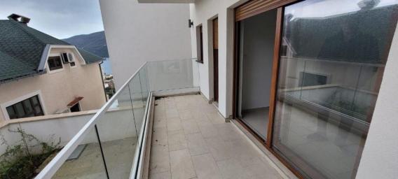 New 1-bedroom apartment in Herceg Novi for sale