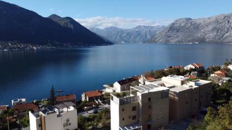 Urbanized plot in an excellent location with a view of the sea in Kotor is for sale