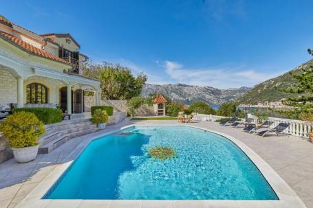 Luxury villa with a sea view in Kotor for sale