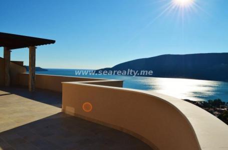 Seaviev luxury apartment with Living room + bedroom + 2 toilets + 2 terraces