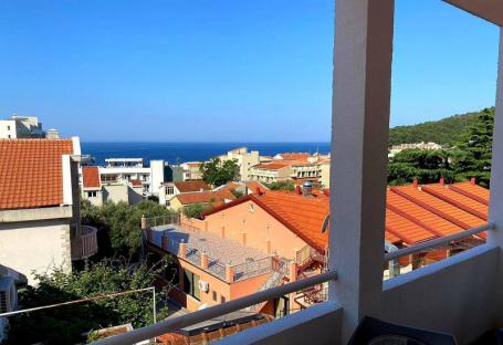 One bedroom apartment for sale in Petrovac, Budva