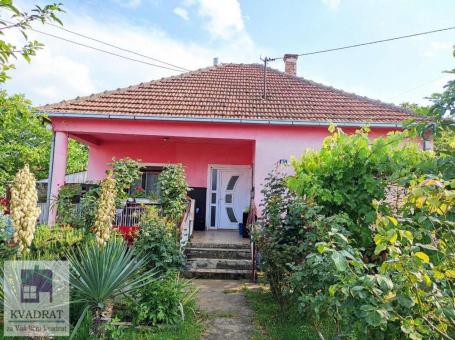 Kuća 90 m2, 5, 6 ari, Obrenovac, Zvečka –75 000 €