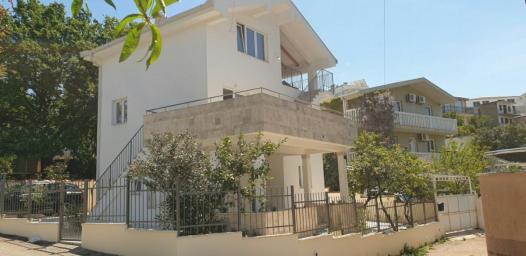 House 180 m2, Utjeha