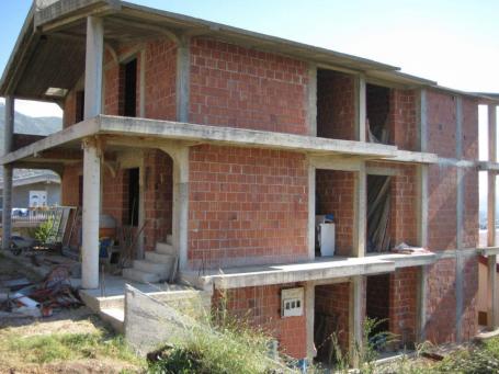 Haus 370m2 in Susanj mit einem schönen Blick auf das Meer und die Stadt Bar