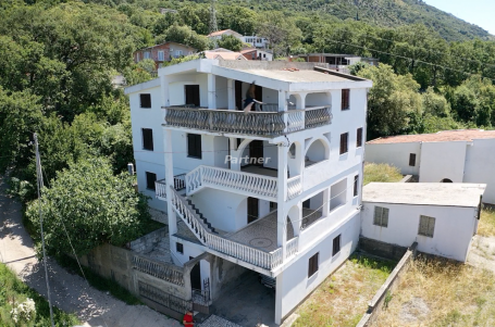 House 730m2 Sutomore, Zankovici