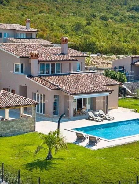 House A beautiful villa with a swimming pool is for sale.