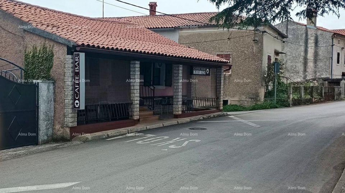 House Coffee bar pizzeria in Marcana for sale