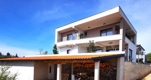 Detached Mediterranean villa with pool on Krk - ID 400