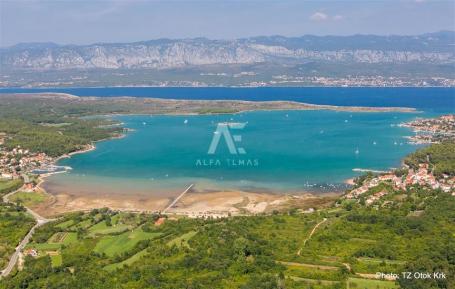 Large agricultural land in Soline Bay on Krk. Agricultural land on Krk, ideal for planting Mediterra