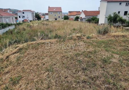 Trogir, blizina centra, građevno zemljište 1308m2, prodaja