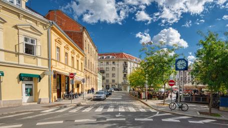 Prodaja, Zagreb, Gornji grad, dvosoban stan, vrt