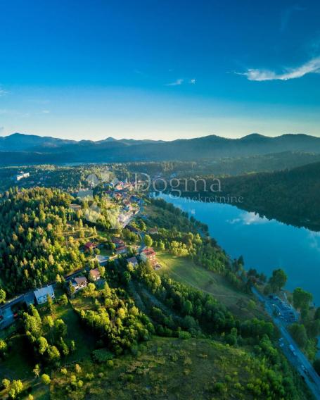 Grundstück Fužine, 18.000m2