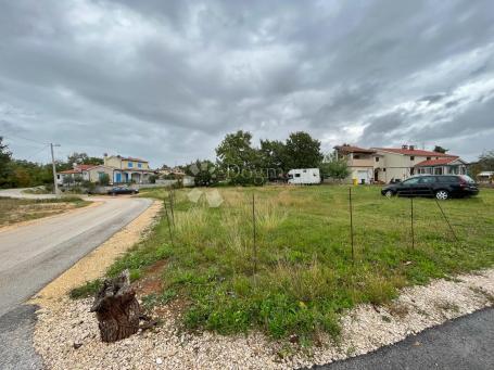 FAMILY LAND IN POREČ 849 m²