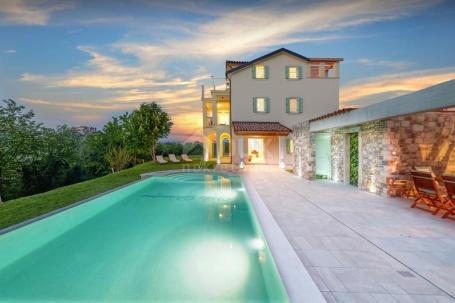 ISTRIA, MOTOVUN - Villa on a glade with a view of Motovun