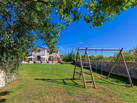 ISTRIA, SVETVINČENAT - Rural villa with a spacious garden