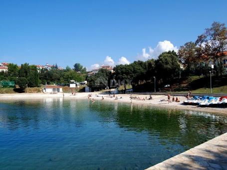 ISTRIA, MEDULIN Apartment house in Pjescana uvala with sea view