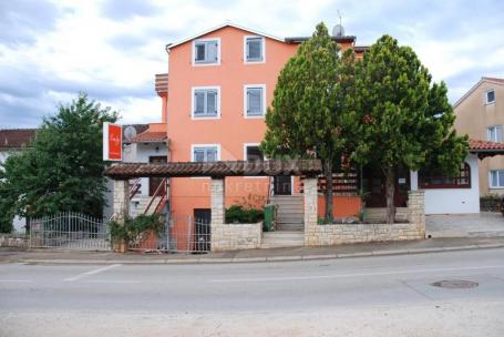 ISTRA, ROVINJ - Apart hotel s pogledom na more