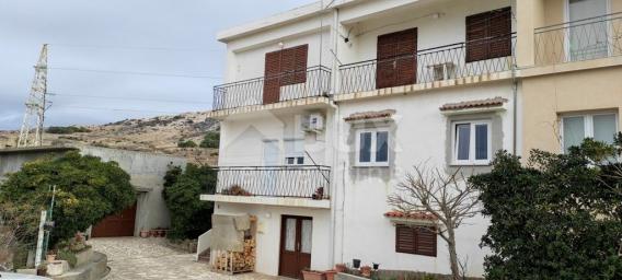 ISLAND OF PAG - House with large garden