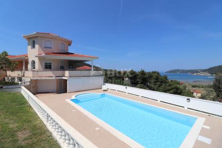 ISLAND OF RAB, SUPETARSKA DRAGA - luxury villa with sea view