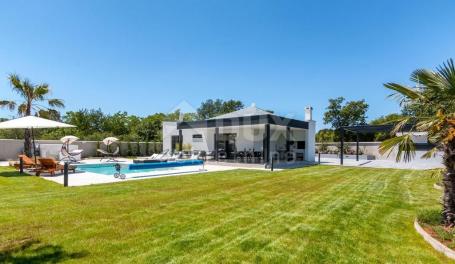 ISTRIA, ŠIŠAN - Modern villa with pool