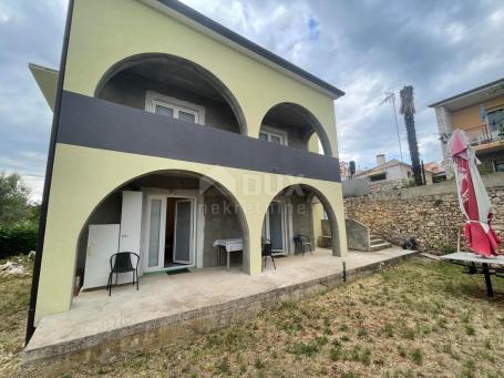 ISTRIA, LIŽNJAN- House with four apartments and sea view!