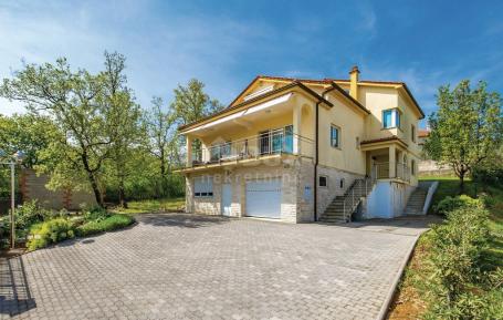 RIJEKA, SRDOČI - House on 3 floors in a quiet environment with sea view