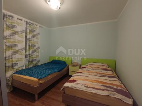 CRIKVENICA - Dreizimmerwohnung mit Wohnzimmer und Garage