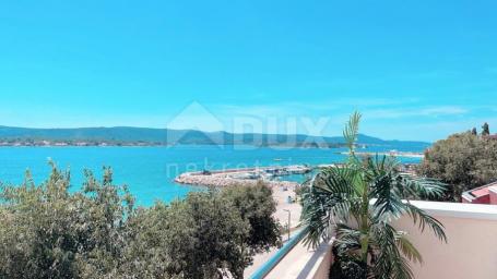 BIOGRAD, TURANJ - attic apartment on the beach