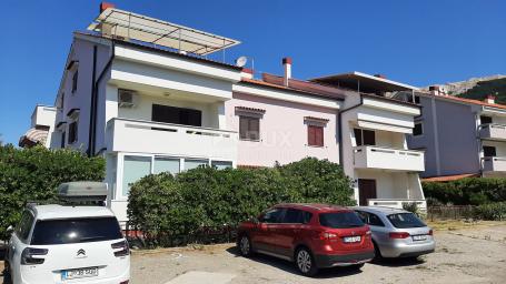 OTOK KRK, BAŠKA - Trosobni apartman u blizini mora