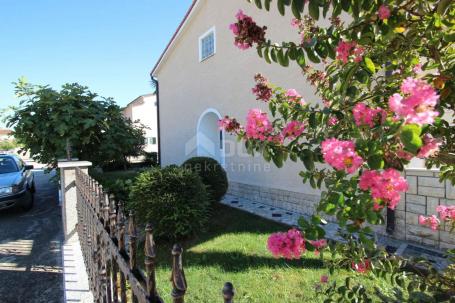 ISTRIA, POREČ - Apartment house not far from the center and beautiful beaches