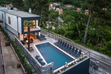 OPATIJA, MOŠĆENIČKA DRAGA - exklusive Villa in Strandnähe auf einem Grundstück von 1200m2