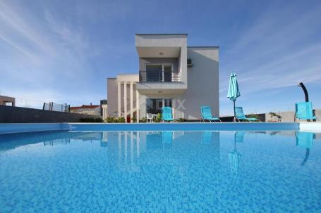 ZADAR, ZATON - Moderne Villa mit beheiztem Pool