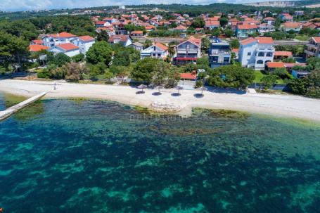 ZADAR, BIBINJE - Apartment Villa 1. Reihe zum Meer