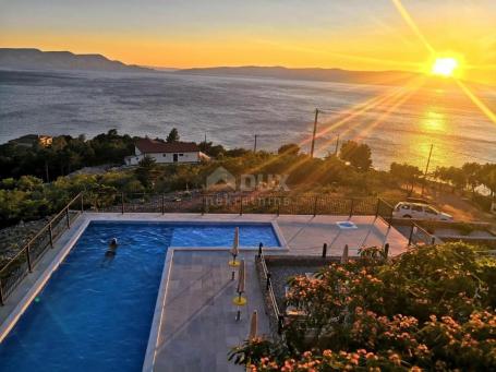 SENJ, SVETI JURAJ - Mehrfamilienhaus mit Meerblick