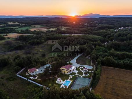 ISTRA, ŽMINJ - Ekskluzivno imanje, vila, prostrana okućnica s dodatnim sadržajima