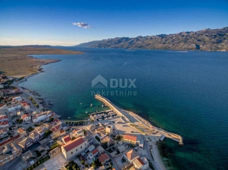 RAŽANAC - a semi-detached house by the sea