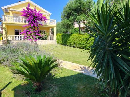 ZADAR, BIBINJE - house near the sea