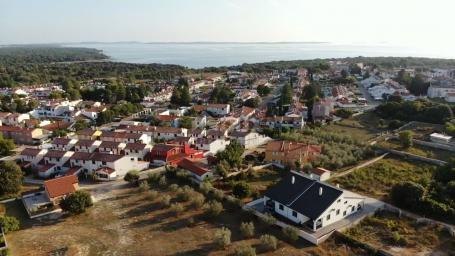 ISTRIA, BARBARIGA - Quality new building with 4 apartments